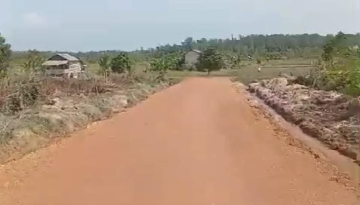 Satgas TMMD Rampungkan Jalan 5,5 Km di Desa Penutuk, Akses Warga ke Sawah Kini Lancar