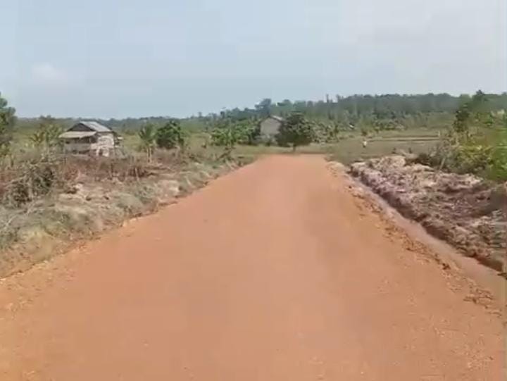 Satgas TMMD Rampungkan Jalan 5,5 Km di Desa Penutuk, Akses Warga ke Sawah Kini Lancar