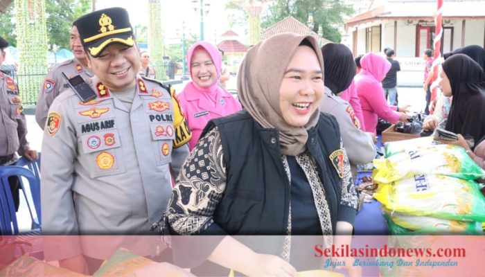 Jelang Lebaran, Gerakan Pangan Murah Polres Bangka Selatan di Simpang 5 Toboali Diserbu Warga