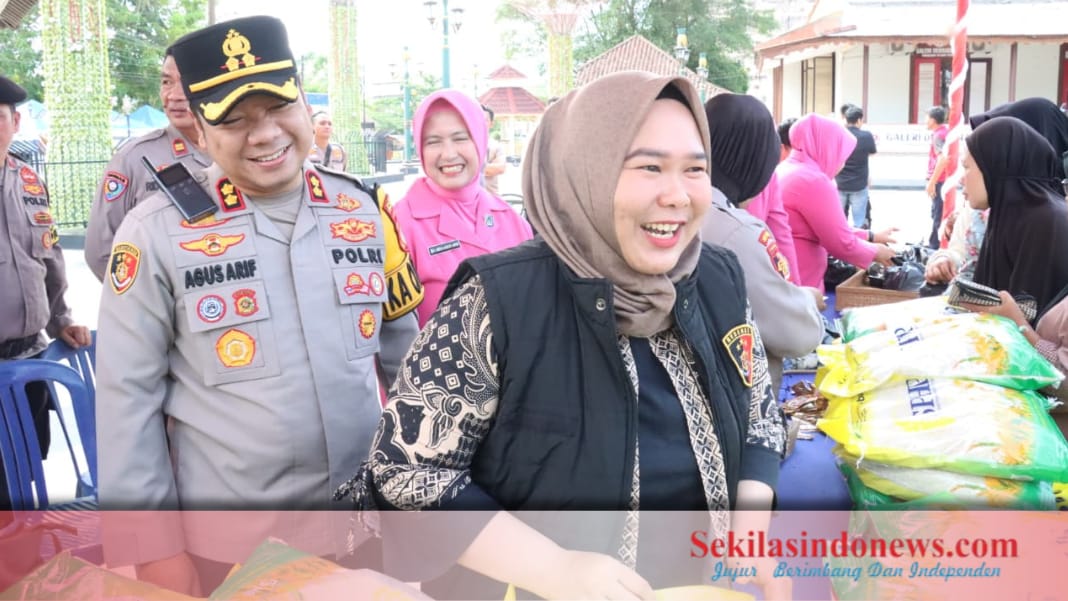 Jelang Lebaran, Gerakan Pangan Murah Polres Bangka Selatan di Simpang 5 Toboali Diserbu Warga