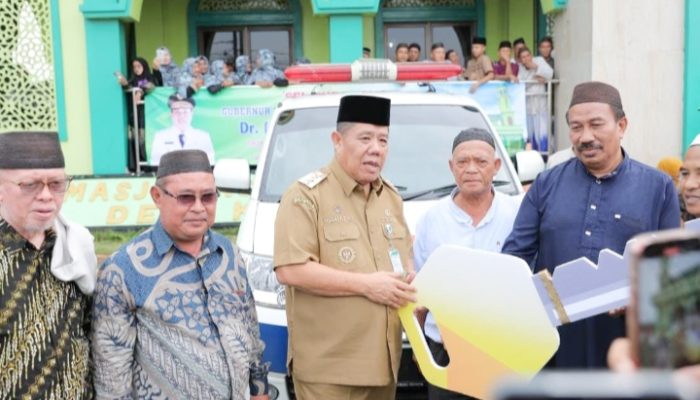 Bantuan ambulans diberikan untuk mempercepat layanan kesehatan darurat masyarakat Desa Kace