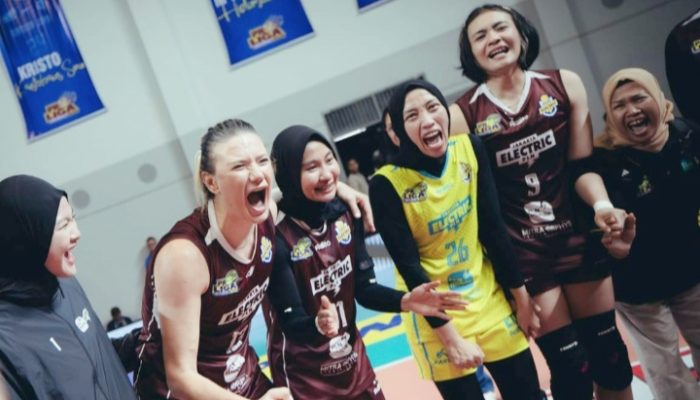 Electric PLN Mobile tampil dominan pada laga terakhir reguler Proliga