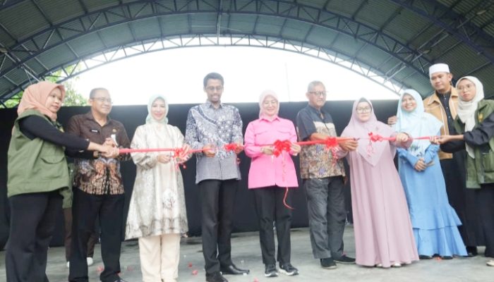 Dessy Ajak Warga Dukung Produk UMKM Lokal