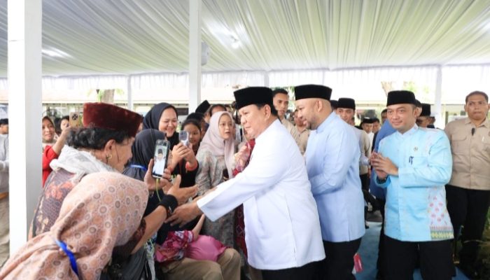 Usai Rayakan Lebaran di Aceh Tamiang, Prabowo Sapa Warga di Istana Negara