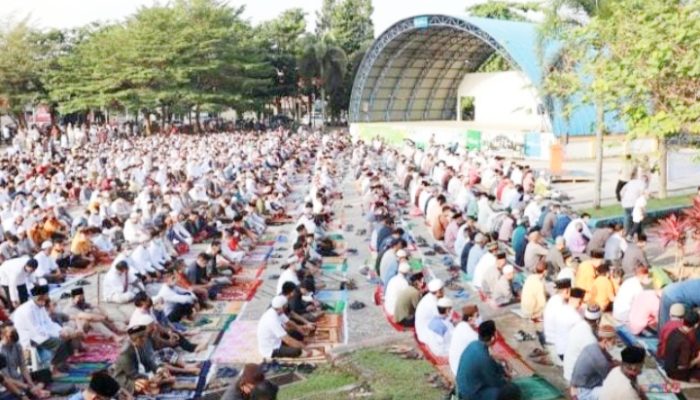 Jemaah diprediksi membludak, area salat diperluas hingga jalan utama kota