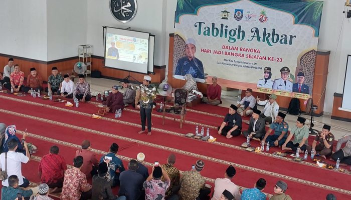 Ceramah Ustadz Ucay Warnai Tabligh Akbar HUT ke-23 Kabupaten Bangka Selatan