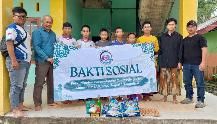 PPTK Gandeng PWI Bangka Selatan Salurkan Bansos Ramadan ke 4 Ponpes di Toboali