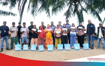 Tim Baher Salurkan Bantuan Sembako untuk 75 Nelayan Pesisir