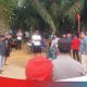 Kesal Tunggu Rapat Tak Kunjung Digelar, Warga Desa Nangka Bubar Lalu Geruduk Pabrik Sawit