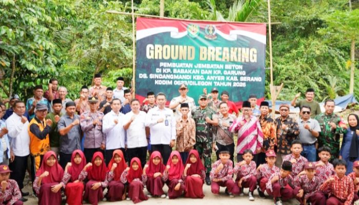 Buka Akses dan Dorong Ekonomi, Dandim Cilegon Letakkan Batu Pertama Jembatan Beton