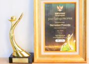 Dirut PLN Raih Penghargaan Green Leadership PROPER