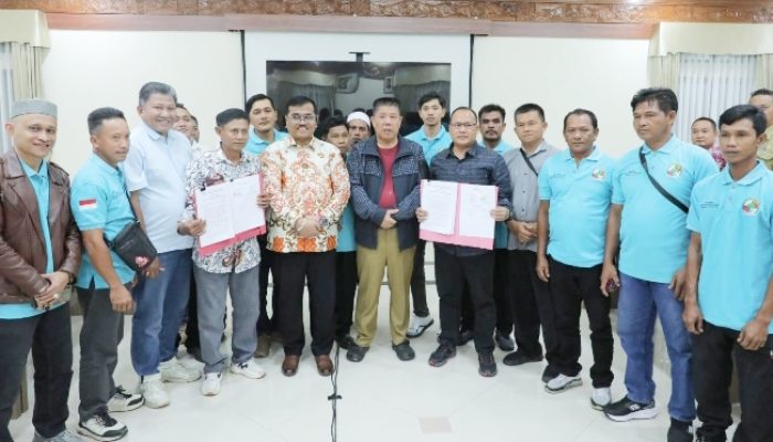 Gubernur tekankan kewajiban perusahaan bangun kebun plasma bagi masyarakat sekitar