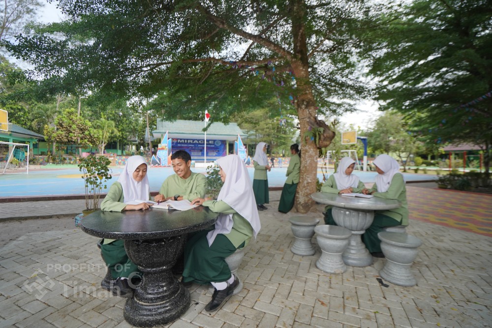 Menyalakan Asa Generasi, Komitmen PT TIMAH Hadirkan Dukungan Nyata untuk Pendidikan