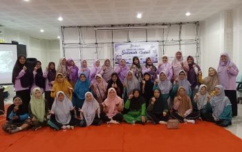 Sekolah Lansia SalSa Resmi Diluncurkan di Bangka Barat, Fokus Literasi Digital hingga Kesehatan