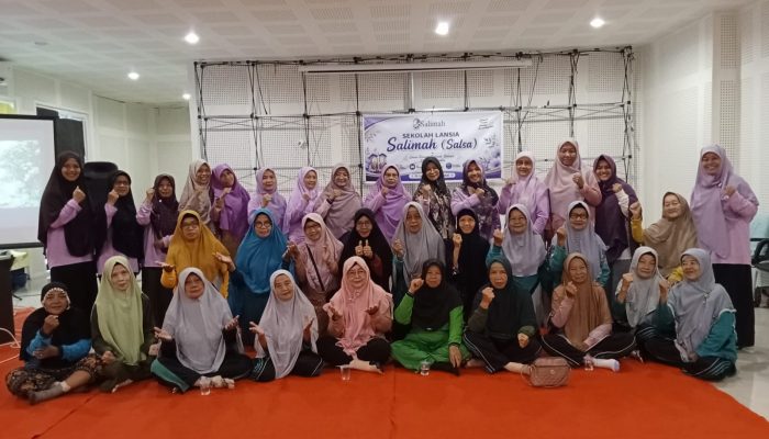 Sekolah Lansia SalSa Resmi Diluncurkan di Bangka Barat, Fokus Literasi Digital hingga Kesehatan