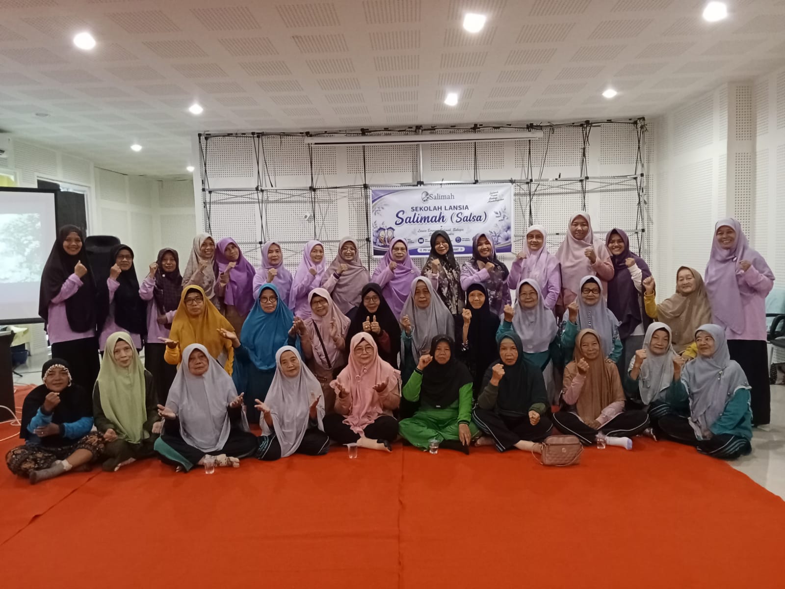 Sekolah Lansia SalSa Resmi Diluncurkan di Bangka Barat, Fokus Literasi Digital hingga Kesehatan