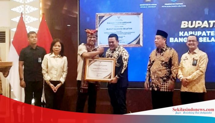 Riza Herdavid Terima Penghargaan atas Komitmen Perkuat Posbankum di Basel