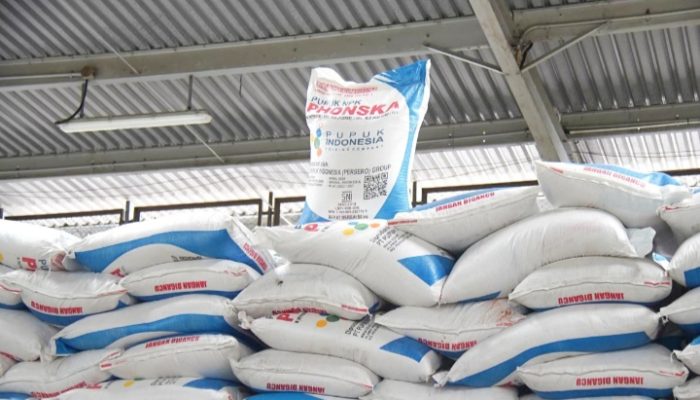 Di Tengah Krisis Pupuk Global, Prabowo Justru Pangkas Harga 20% untuk Petani