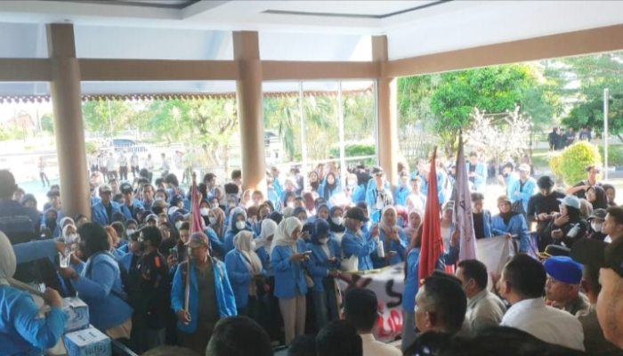 DPRD Babel janji tindaklanjuti tuntutan mahasiswa terkait buruh dan pendidikan
