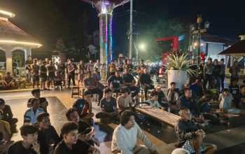 Ratusan Masyarakat Padati Simpang Lima Toboali, Nobar Brasil vs Jepang