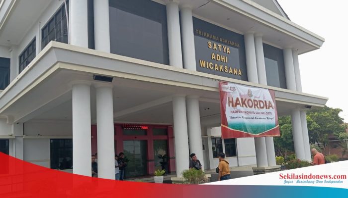 Diduga Terima Gratifikasi dari Perusahaan Sawit, Kades Nangka Dilapor Warga ke Kejari Basel