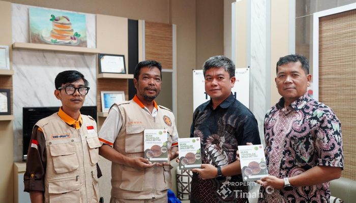 PT Timah Dukung Konservasi Ikan Tempalak Endemik Bangka Lewat Riset dan Penerbitan Buku Biodiversitas