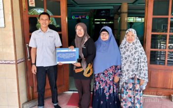 Dukung Kelestarian Seni Rebana, PT Timah Salurkan Bantuan untuk Majelis Taklim Al Istiqomah