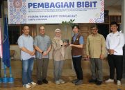 Legislator Gerindra Melati Salurkan 5000 Bibit dan Bantuan Pupuk, Dorong Warga Bangka Belitung