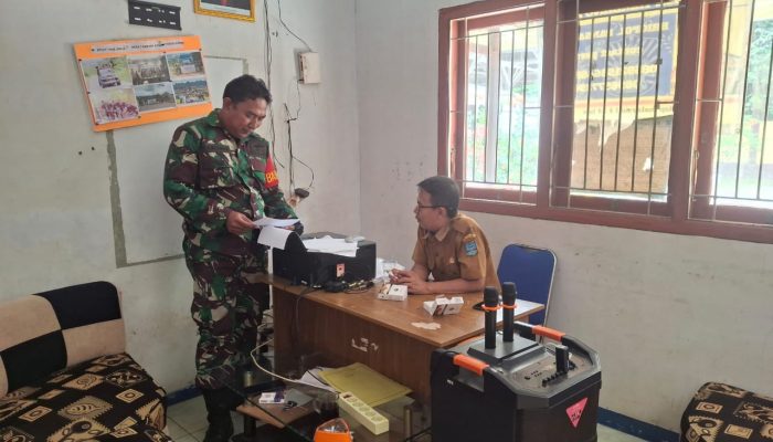 Babinsa Koramil 2304/Anyar Laksanakan Pendataan Poktan dan Status Tanah Negara untuk Dukung Ketahanan Pangan serta Penertiban Wilayah