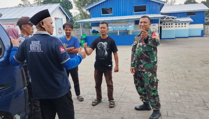 Babinsa Koramil 2307/Ciwandan Gencarkan Komsos, Ajak Pemuda dan Pekerja Tingkatkan Ketertiban serta Kepedulian Lingkungan