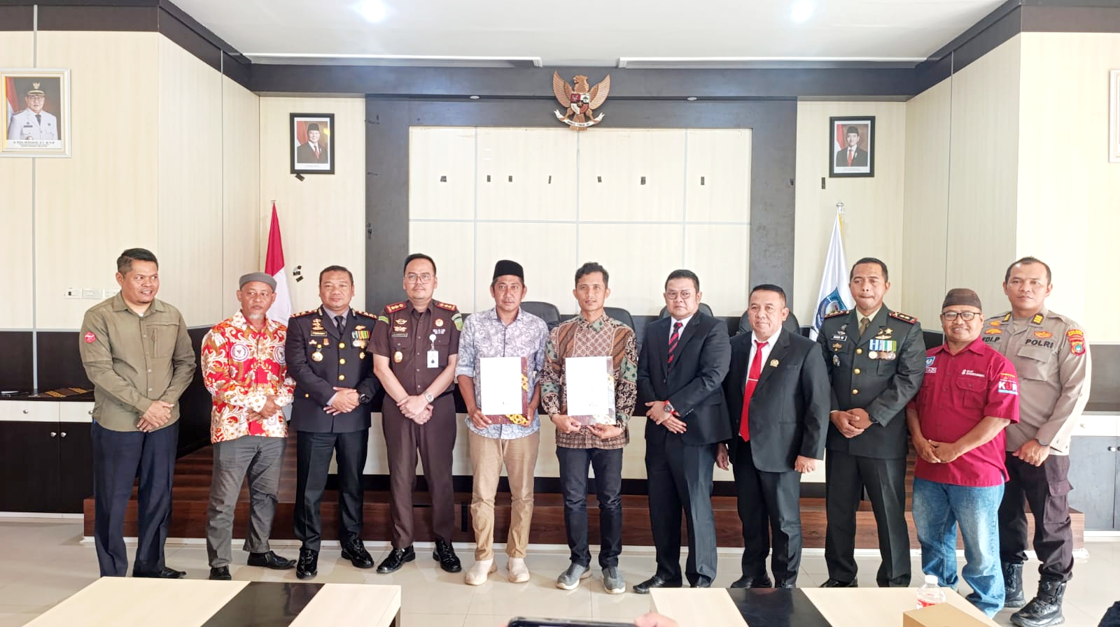 Teken Pakta Integritas, Bupati Basel Minta Calon Kades Junjung Etika demi Pilkades Damai