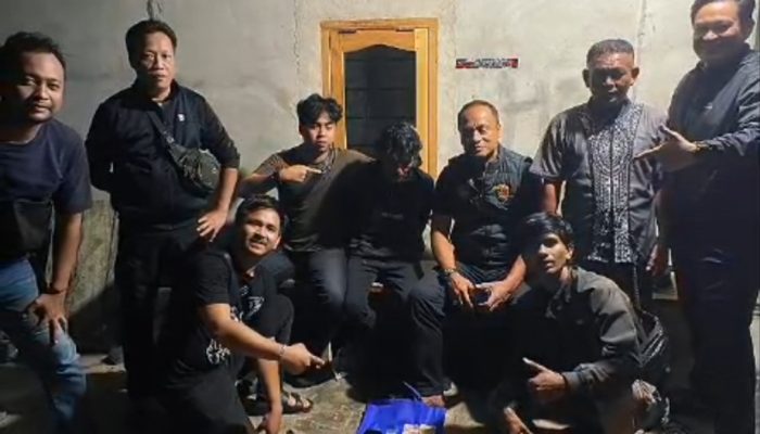 Rumah Terduga Pengedar Sabu di Desa Keposang Digerebek, Satu Pelaku Diciduk, Target Utama Kabur