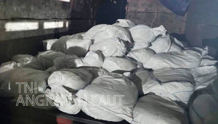 Tim Gabungan Intelijen TNI AL Gagalkan Penyelundupan 6 Ton Pasir Timah Ilegal Asal Bangka di Jakarta