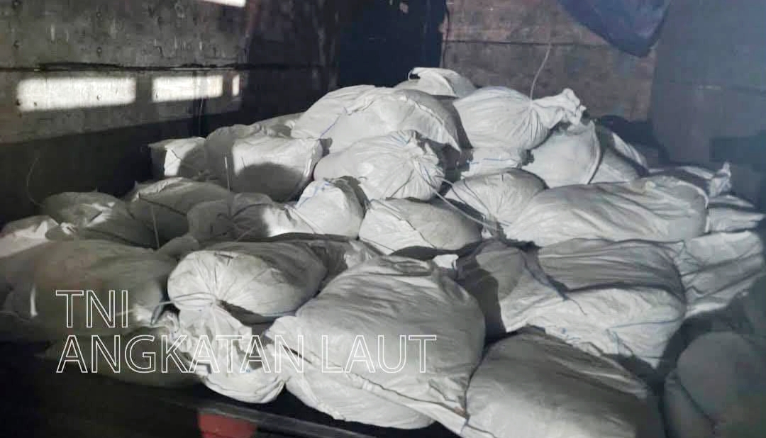 Tim Gabungan Intelijen TNI AL Gagalkan Penyelundupan 6 Ton Pasir Timah Ilegal Asal Bangka di Jakarta
