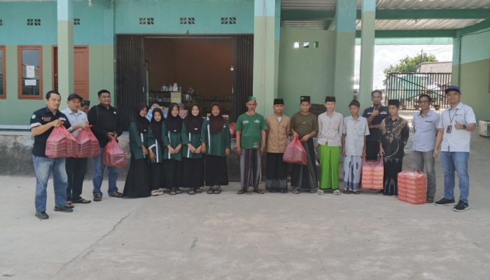 Rayakan HUT ke-50, PT Timah Berbagi Kebahagiaan dengan Ratusan Santri di Toboali