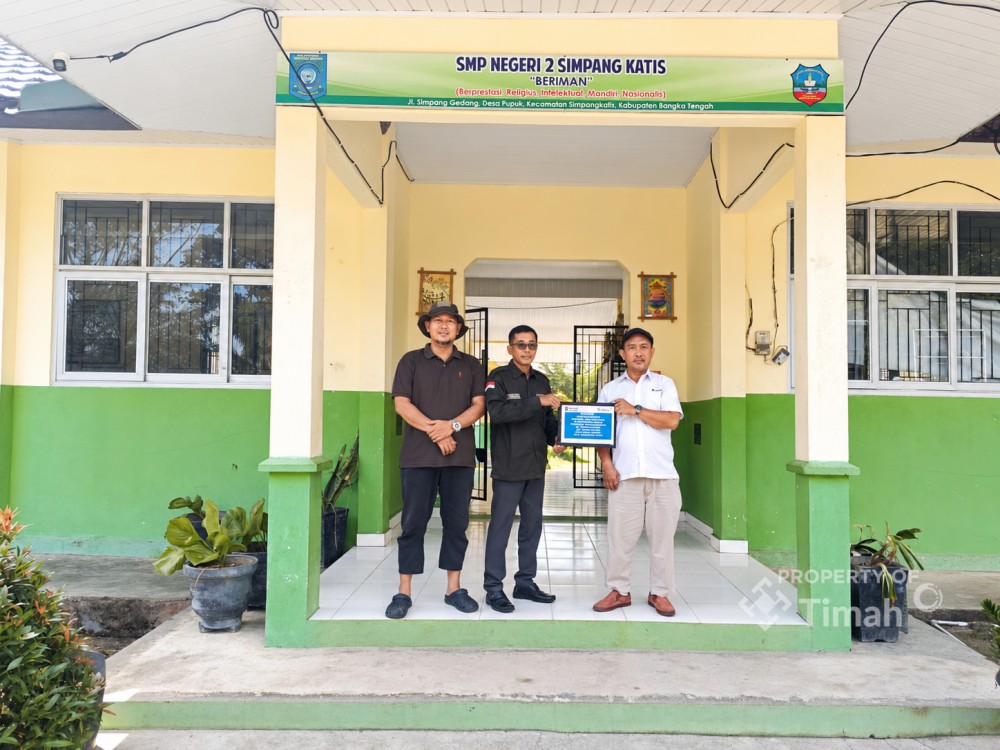 PT Timah Bantu Wujudkan Fasilitas Literasi SMPN 2 Simpang Katis