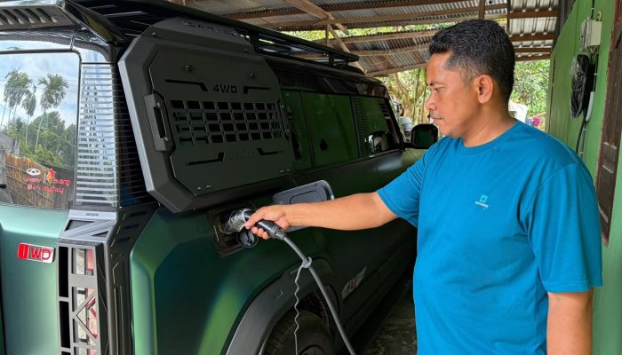 Layanan pengisian daya rumah meningkat seiring pesatnya adopsi kendaraan listrik di Indonesia.