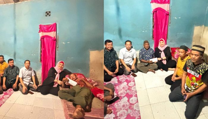 Wabup Debby Turun Langsung Serahkan Bantuan Baznas untuk Warga Sakit dan Lansia di Desa Batu Betumpang