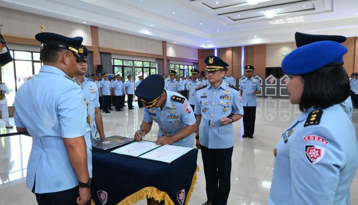 Estafet Kepemimpinan Berganti, Letkol Nav. Maruli Tua Sinambela Resmi Jabat Komandan Lanud H. AS Hanandjoeddin