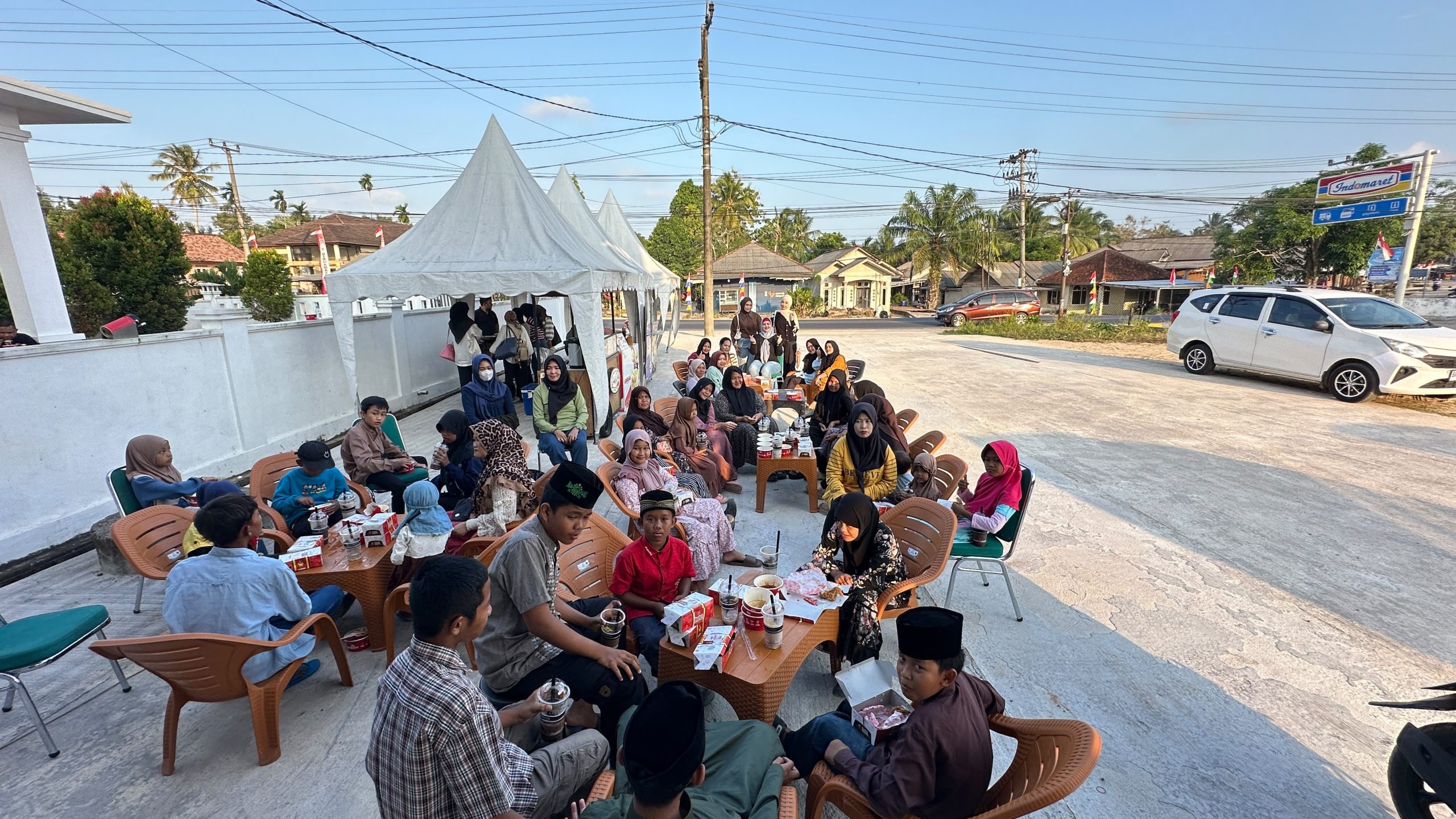 Wujud Syukur di Usia 44 Tahun, Bunda Debby dan Toboaley Corner Berbagi Kebahagiaan dengan Anak Yatim