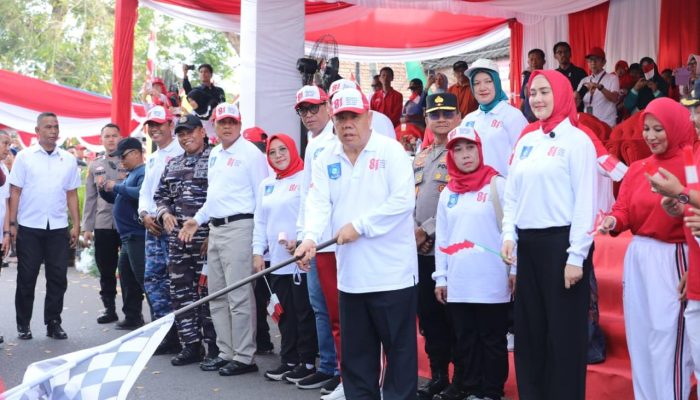 Gubernur Hidayat Lepas Pawai HUT ke-81 RI di Pangkalpinang