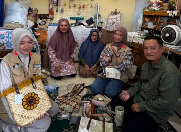 Bukan Sekadar Beri Bantuan, Hub UMK Babel Dampingi 6 Pelaku Usaha agar Naik Kelas