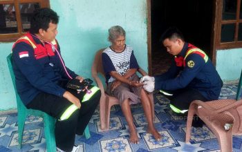 Peduli Korban Gempa NTT, Tim ERG PT Timah Beri Layanan Kesehatan Gratis untuk 151 Warga