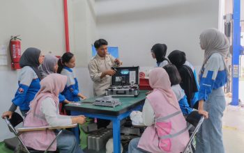 Srikandi PLN Jangkau 1.422 Pelajar, Kenalkan Dunia Energi