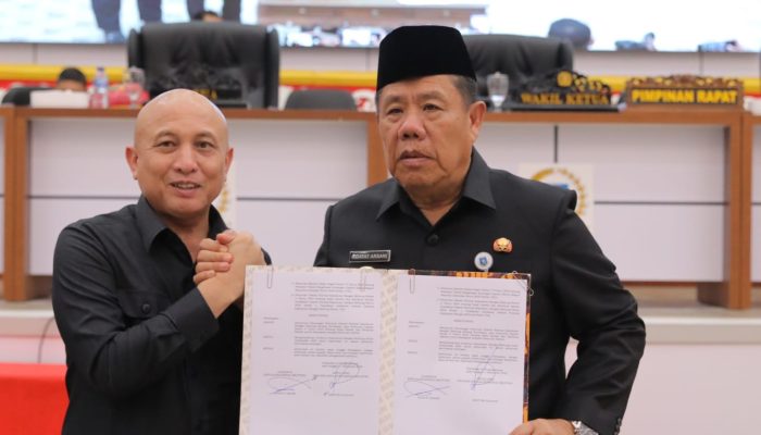 DPRD Babel Sahkan Dua Perda Strategis Baru
