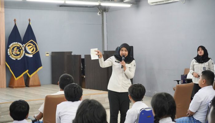 Menjelajah Benua, Siswa SD Irnanda Kenal Lebih Dekat Dunia Keimigrasian di Imigrasi Cilegon