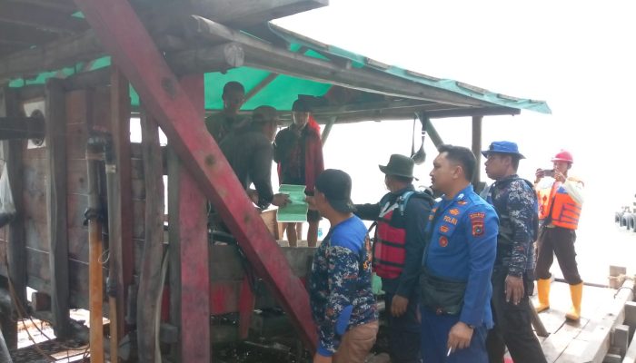 Polairud Polres Bangka Selatan Turun ke Laut Sukadamai, 70 Ponton Tower Beroperasi, Cuma 12 Berizin