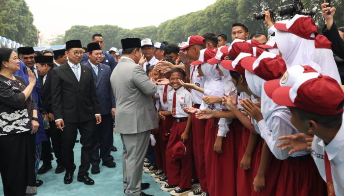 Prabowo Pimpin Upacara Hari Kesaktian Pancasila, Pelajar SMK Serukan Persatuan