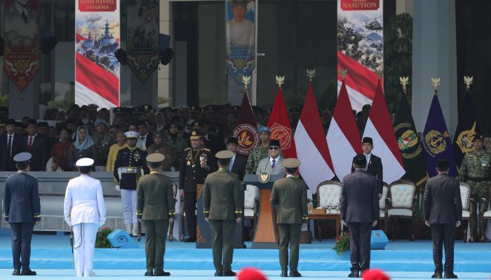 Prabowo : Pemerintah Akan Terus Berupaya Sejahterakan Prajurit
