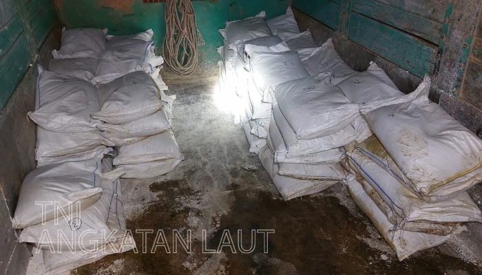 Penyelundupan 8,85 Ton Pasir Timah di Pantai Sijuk Digagalkan, Terduga Pelaku Melarikan Diri
